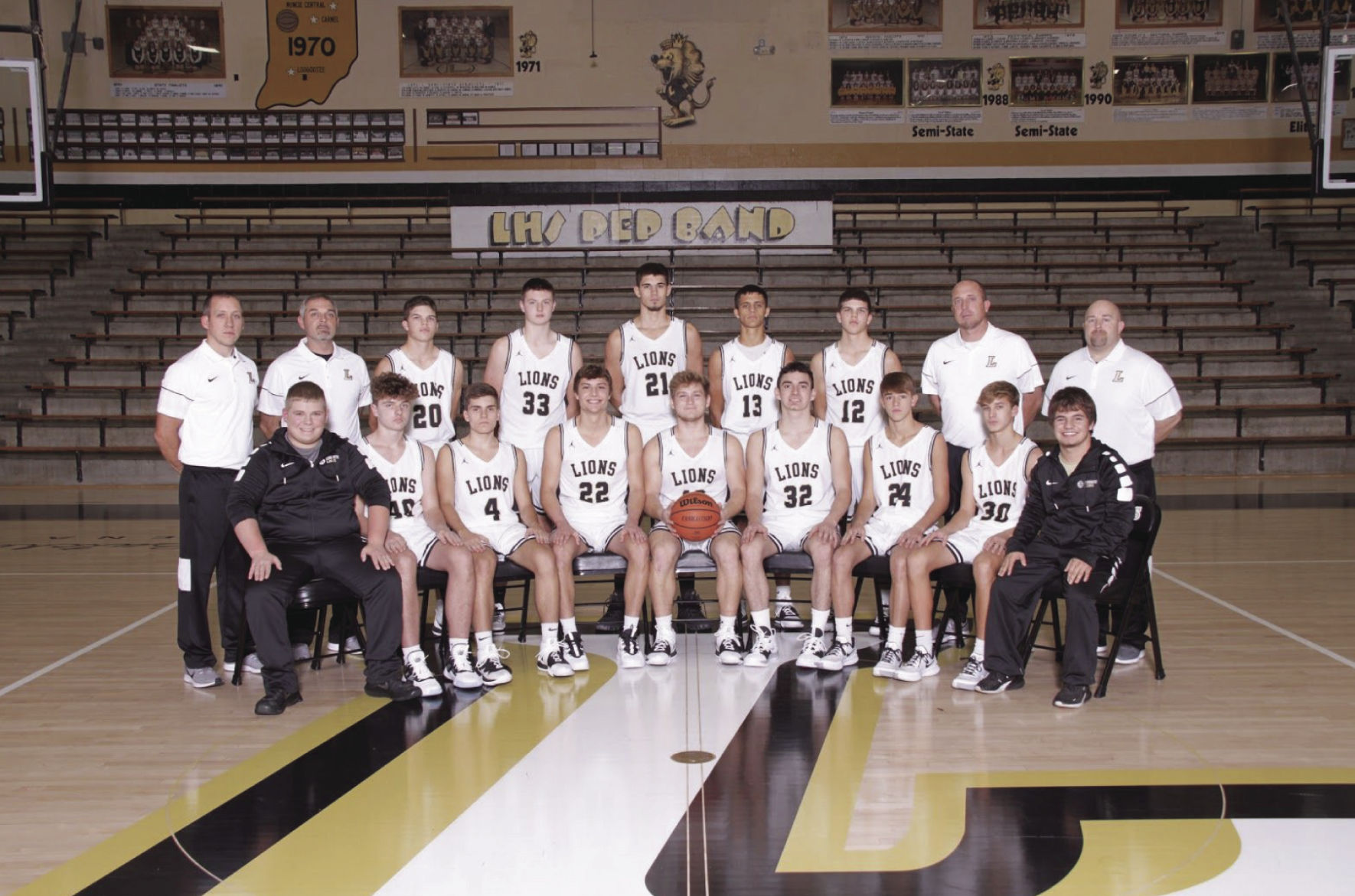 Loogootee boys team